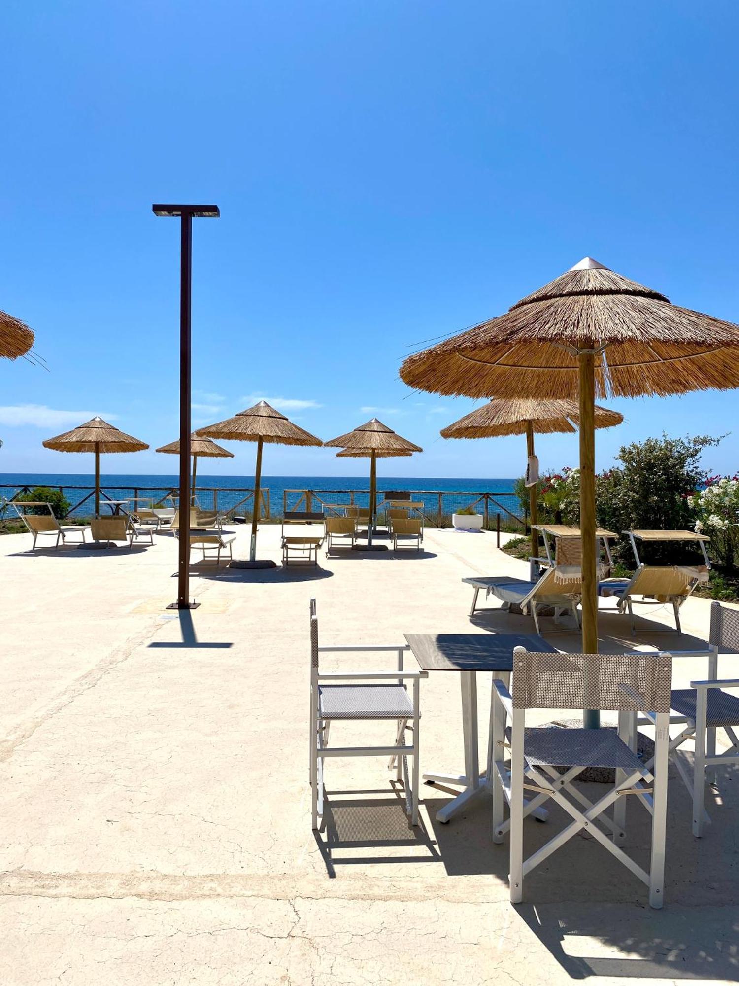 Hotel Mare Pineta Santa Margherita di Pula Exterior foto